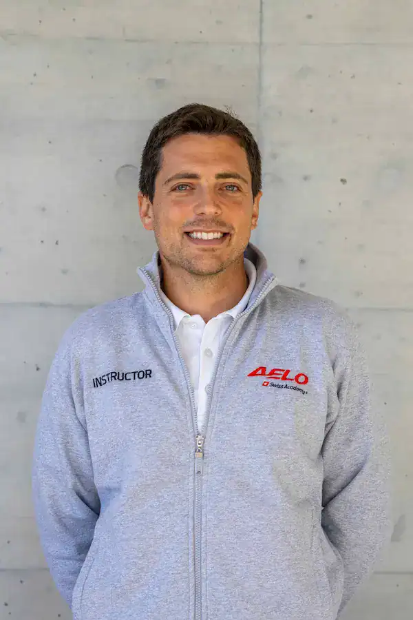 Alberto Schiavello, instructor de Aelo Swiss Academy, retrato profesional.