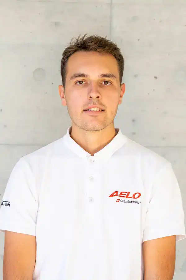 Nicholas Mambrini, instructor de vuelo de Aelo Swiss Academy.