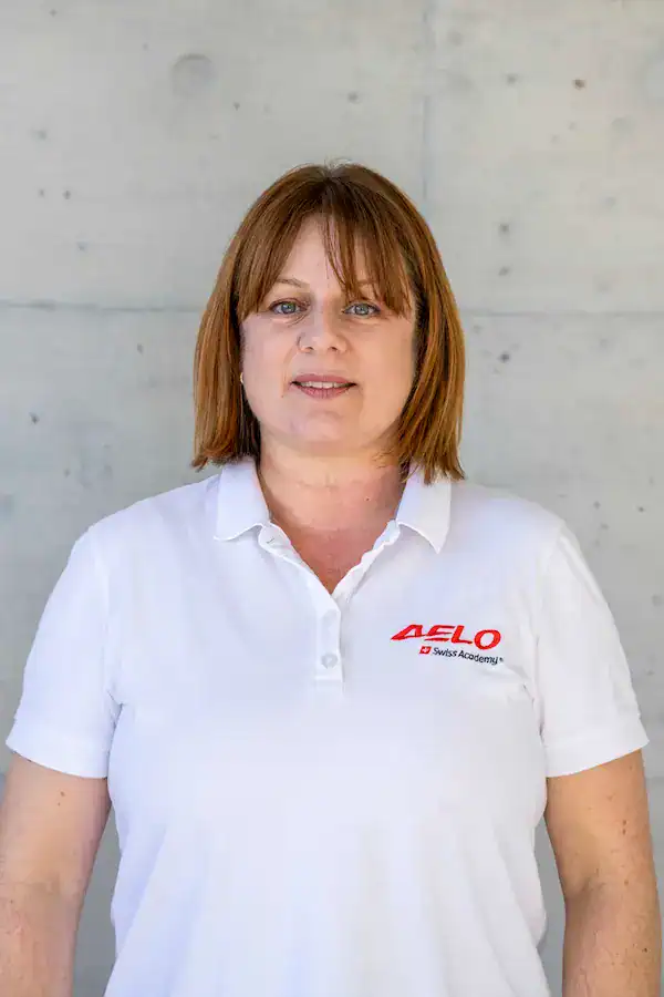 Pascale Hersberger, gerente de oficina de Aelo Swiss Academy, retrato profesional.